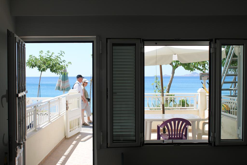 Haraki Aqua Blue Apartamento Exterior foto